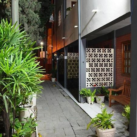 Residencial Flamingo Hotel บอมบินญัส ภายนอก รูปภาพ