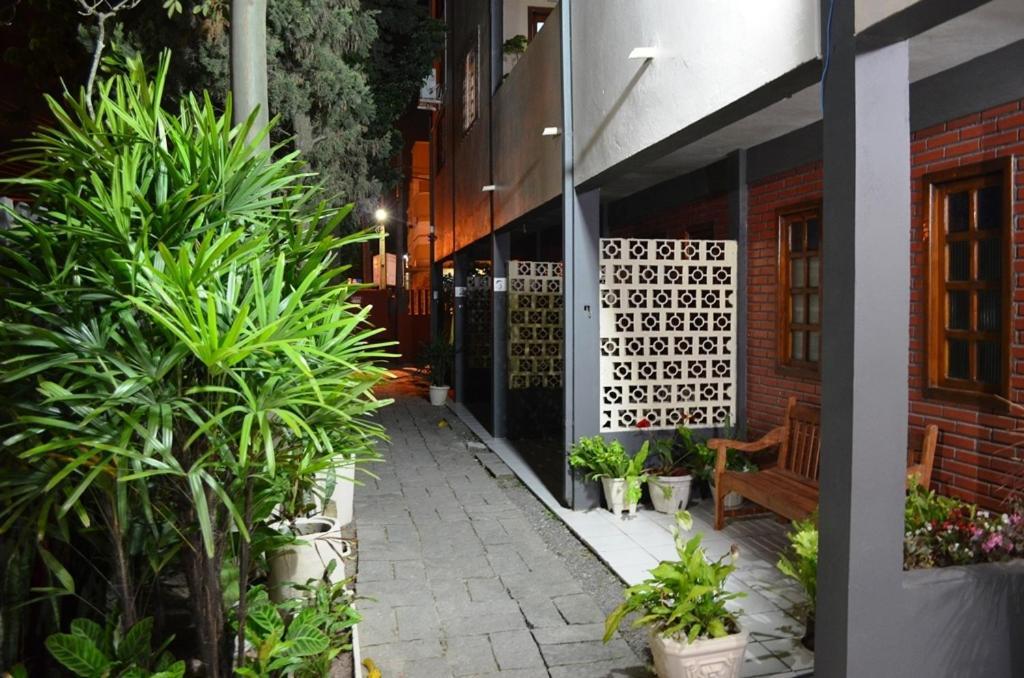 Residencial Flamingo Hotel บอมบินญัส ภายนอก รูปภาพ